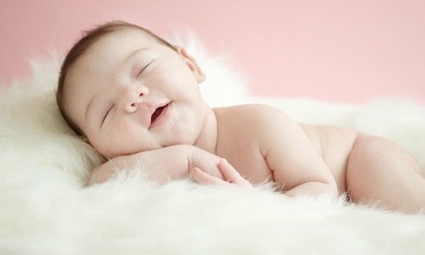 Một giấc ngủ ngon sẽ giúp trẻ không còn hiện tượng vặn mình, gồng người khi ngủ